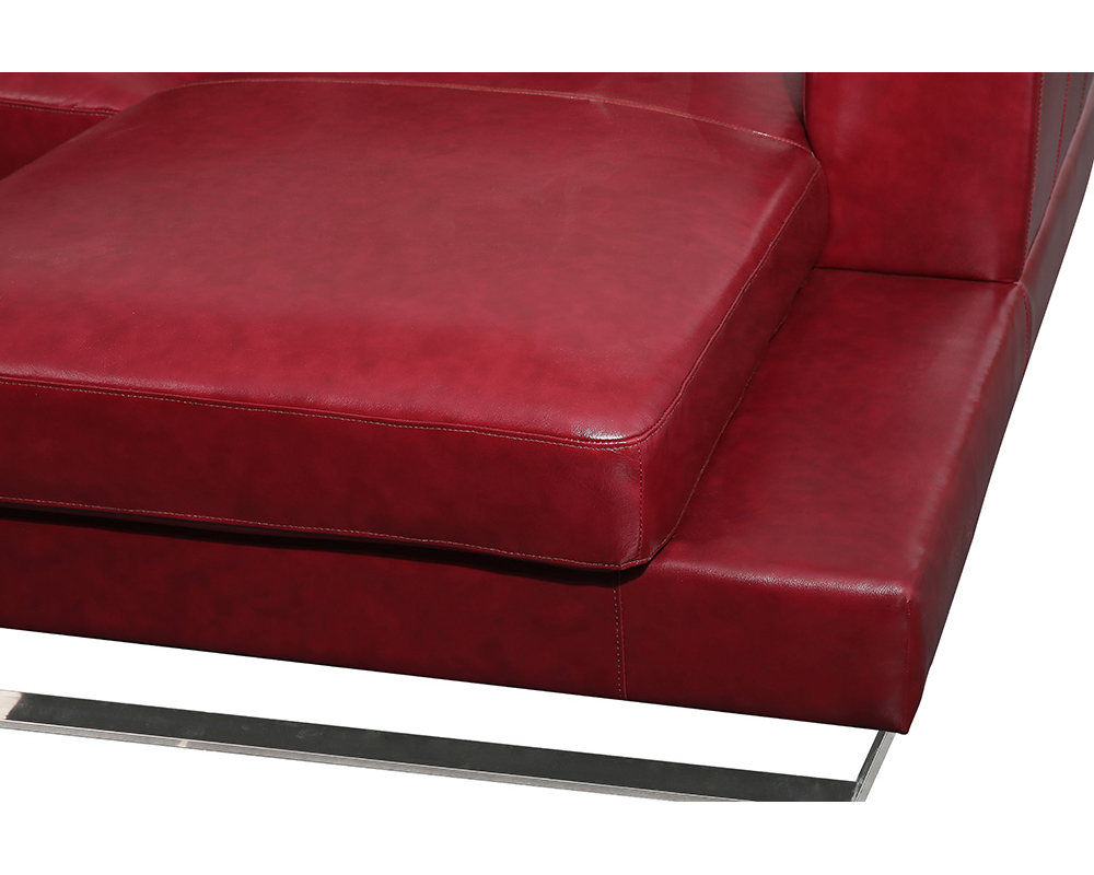  1bd-732  et  angle cuir rouge